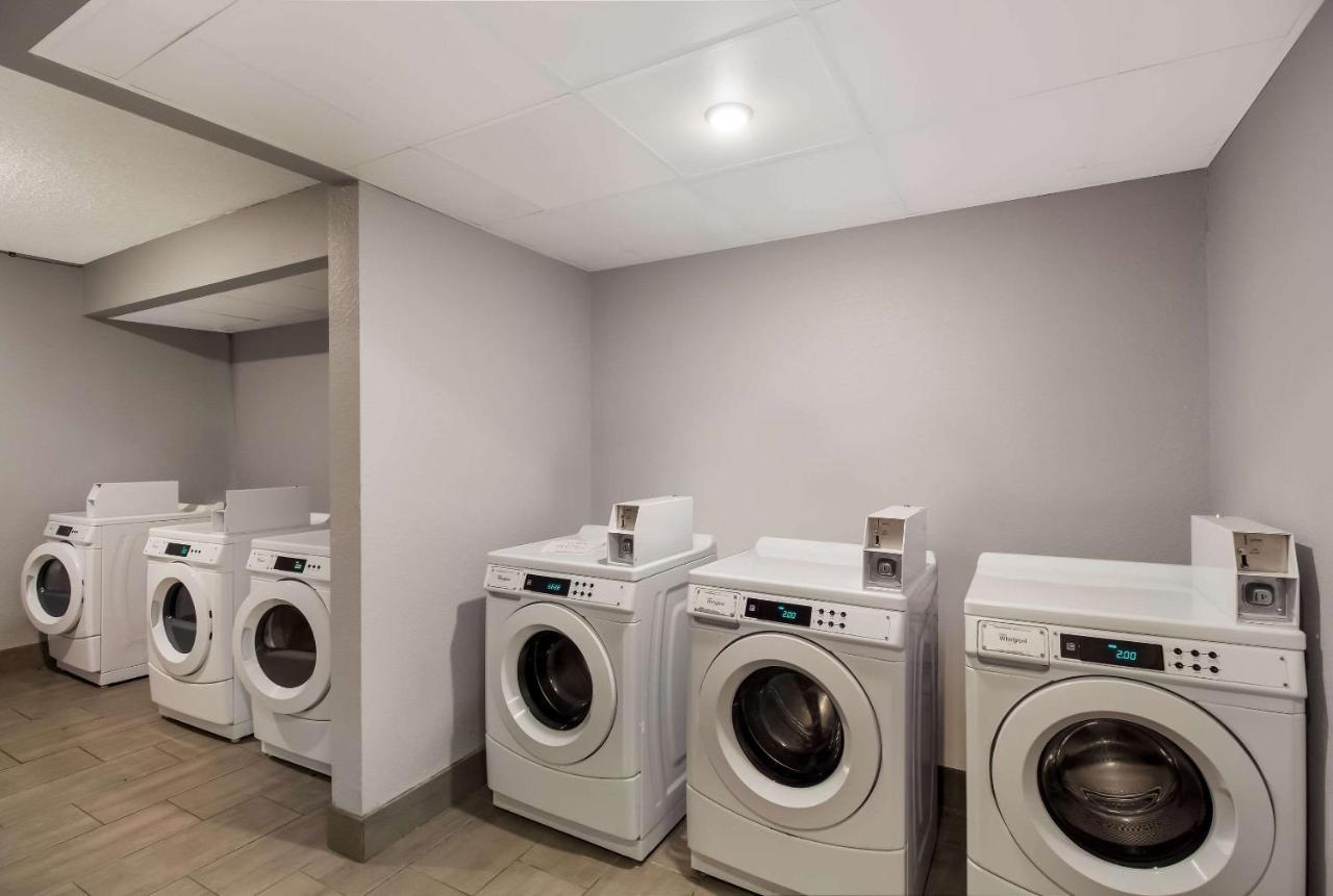 Quality Inn Houston Bagian luar foto